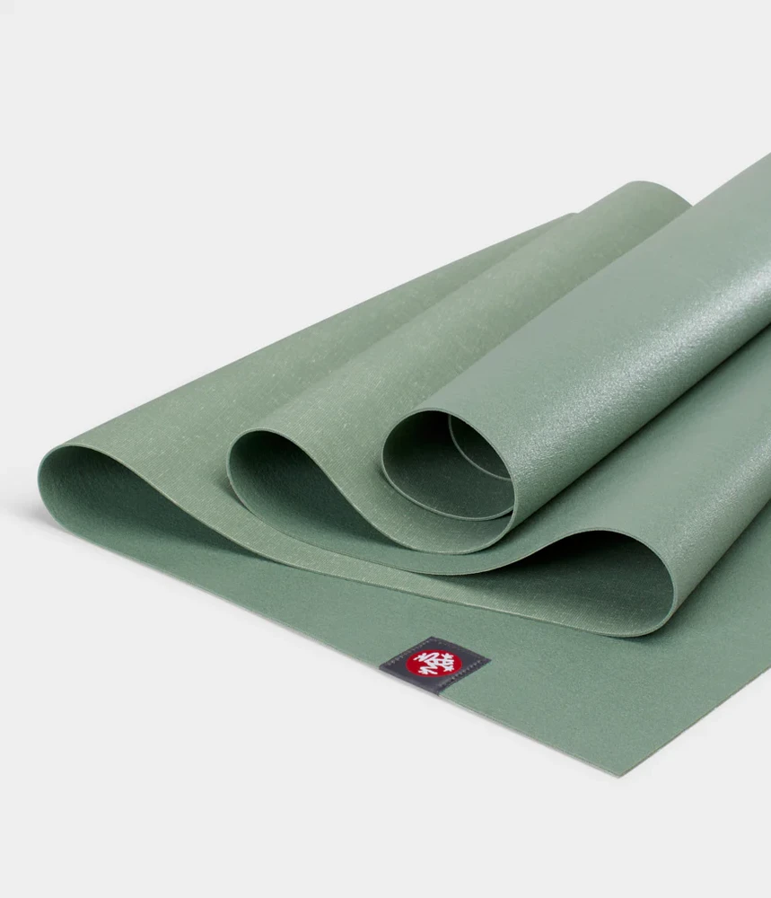 Manduka Eko Super Lite Rejse Yogamåtte 1 5mm  Leaf Green Ekstra Længde